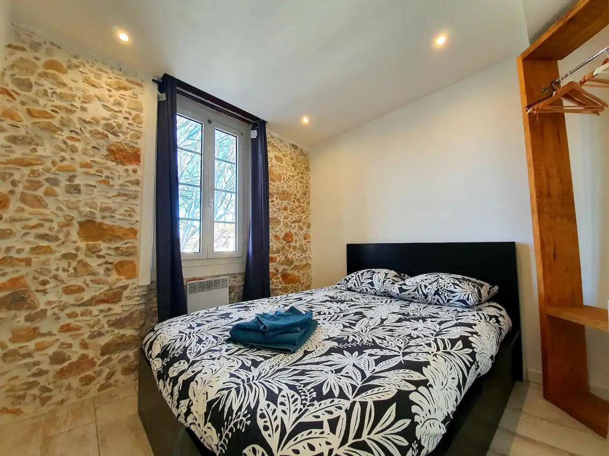 Freshly Tastefully Renovated Apartments In Heart Of Old 昂蒂布 外观 照片