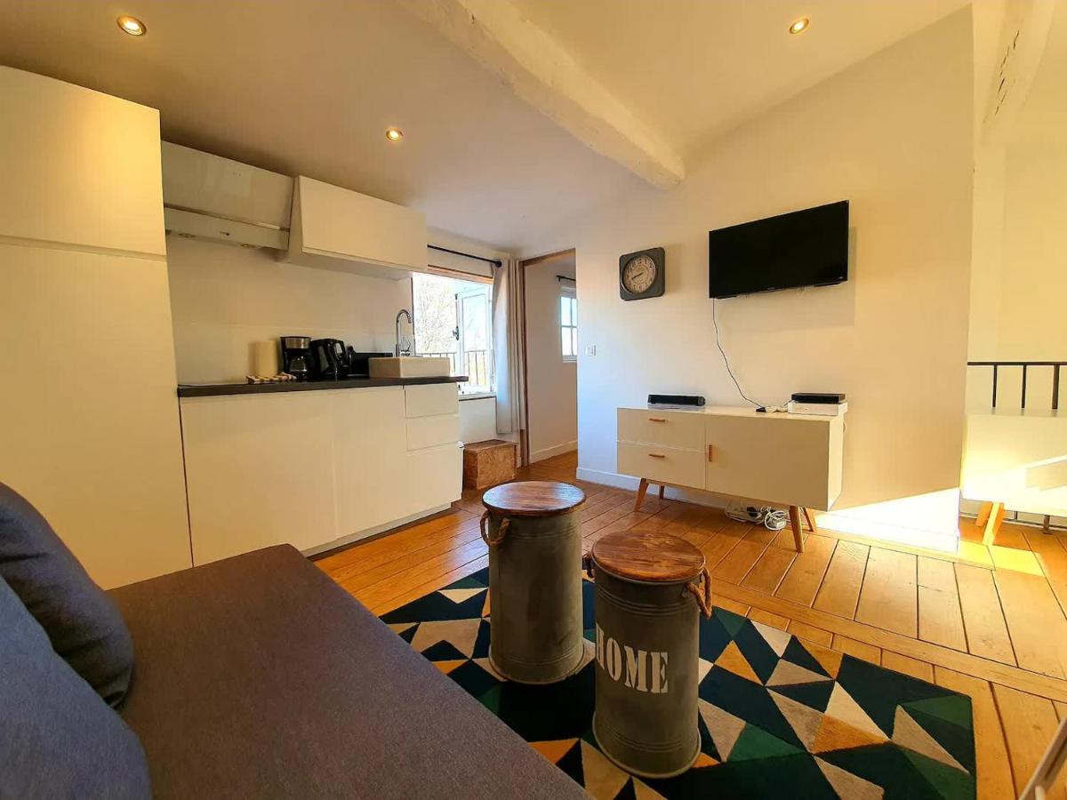 Freshly Tastefully Renovated Apartments In Heart Of Old 昂蒂布 外观 照片
